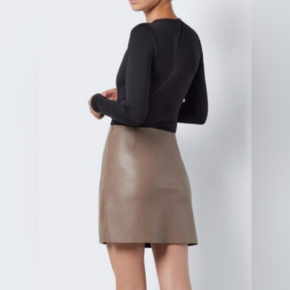 Noisy May Black Long Sleeve Bodysuit Crew Neck M